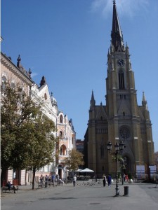 Der ehemalige Marktplatz mit der Marienkirche ist nun das Zentrum von Novi Sad.