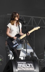 Laura-Mary Carter scheint die neue Kate Nash zu sein - jedenfalls war das Publikum voller Abiturientinnen.