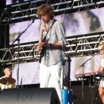Die bezaubernde Bebban Stenborg hielt sich wie stets bei den Shout Out Louds zurück. Bezaubernd.