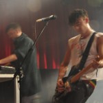 So müssen Rockstars aussehen: Milo Cordell und Robbie Furze: blass, verkatert, übernächtigt.