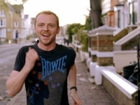 Run Fatboy Run Dennis (Simon Pegg) will mit einem Marathon beweisen, dass er kein Versager ist.