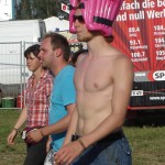 Sonnenschutz? Sturzhelm? Handy-Antenne? In jedem Fall: schick.