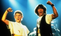 Bill und Teds verrückte Reise durch die Zeit Bill (Alex Winter, links) und Ted (Keanu Reeves) holen sich Hausaufgabenhilfe aus der Zukunft.