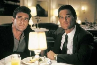 Tequila Sunrise Mac (Mel Gibson, links) und Nick (Kurt Russell) sind beste Freunde - müssen aber voreinander auf der Hut sein.
