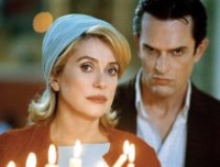 Gefährliche Liebschaften Isabelle (Catherine Deneuve) und Valmont (Rupert Everett) werden von Partnern zu Gegnern.