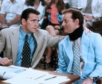 Wild Things Der Lehrer Sam Lombardo (Matt Dillon, links) ist wegen Vergewaltigung angeklagt.