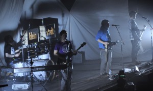 Die Kleinstadthelden machten den rockigen Anheizer in der Arena.