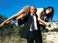 The Transporter Lai (Shu Qi) bringt Frank Martin (Jason Statham) in tödliche Gefahr.