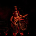 So rettet man den Rock'N'Roll: Sebel van der Nijhoff post sich mit seiner Band durch alle Klassiker.