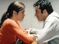 7 ans Maite (Valerie Donzelli) sieht ihren Ehemann Vincent (Bruno Todeschini) nur noch ein paar Minuten pro Tag.