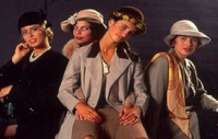 Belle Epoque Die vier Töchter von Don Manolo verdrehen Fernando den Kopf.