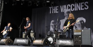 The Vaccines glänzten als erste Band des Tages mit ihren Hits, hatten aber auch etwas Leerlauf im Programm.