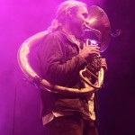 Labrassbanda starteten samt ihrer Blasinstrumente eine riesige Polonaise. Foto: FKP Scorpio/Malte Schmidt