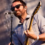 James Mercer spielte mit den Shins in den Sonnenuntergang des Freitags - sehr hübsch. Foto: FKP Scorpio/Christoph Eisenmenger