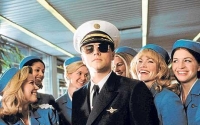 Catch Me If You Can Frank Abagnale (Leonardo DiCaprio) schwindelt sich durchs Leben.