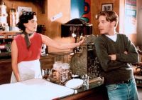Frankie (Ione Skye) hat in David (Mackenzie Astin) ihre große Liebe gefunden.