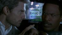 Max (Jamie Foxx, rechts) wird gegen seinen Willen zum Chauffeur von Auftragskiller Vincent (Tom Cruise).