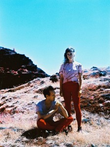 Vernarrt in die Eighties und trotzdem schön: Pure Bathing Culture aus Portland. Foto: verstaerker.com