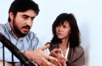 Betty (Sally Field) wird von ihrem Mann Moody (Alfred Molina) im Iran festgehalten.
