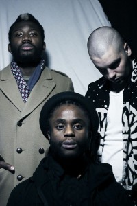 Young Fathers vereinen in ihrem HipHop Avantgarde mit Spaßfaktor. Foto: verstaerker.com