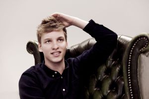 Netter Kerl: George Ezra fressen die Fans in Leipzig aus der Hand. Foto: Sony Music
