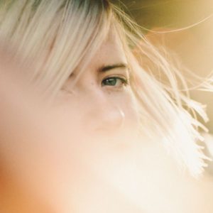 Fading Lines Amber Arcades Kritik Rezension