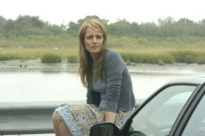 Then She Found Me Review Kritik