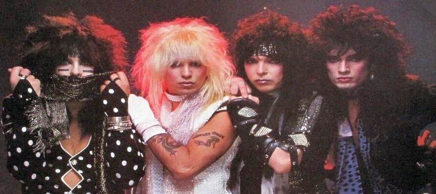 Tommy Lee, Mick Mars, Vince Neil, Nikki Sixx, Neil Strauss – „The Dirt“