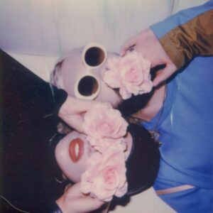 Flora Cash Our Generation Review Kritik