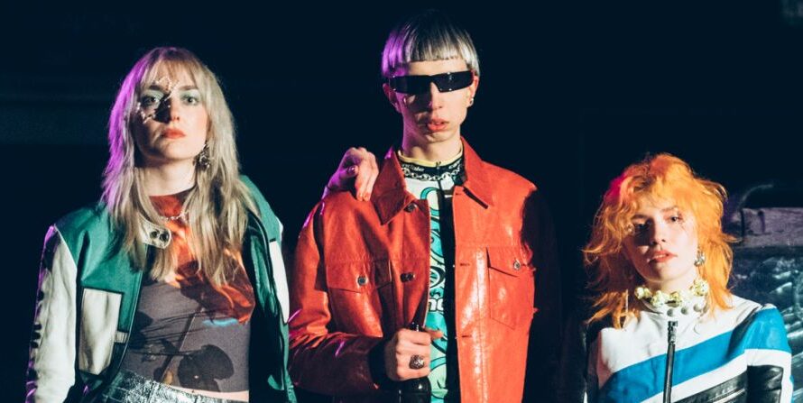 Futter für die Ohren mit Blond, LSSNS, Warm Graves, Desperate Journalist, Propaganda und Der Assistent