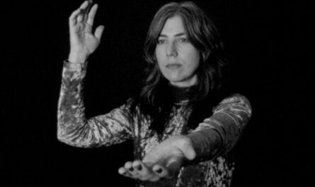 Julia Holter Aviary