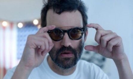 Mark Oliver Everett – "Things The Grandchildren Should Know"