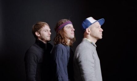 Sportfreunde Stiller – "New York, Rio, Rosenheim"