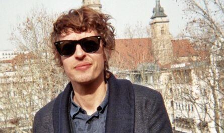 Tiemo Hauer – "Ein kurzes für immer"