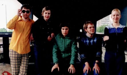 Stereolab – Pulse Of The Early Brain